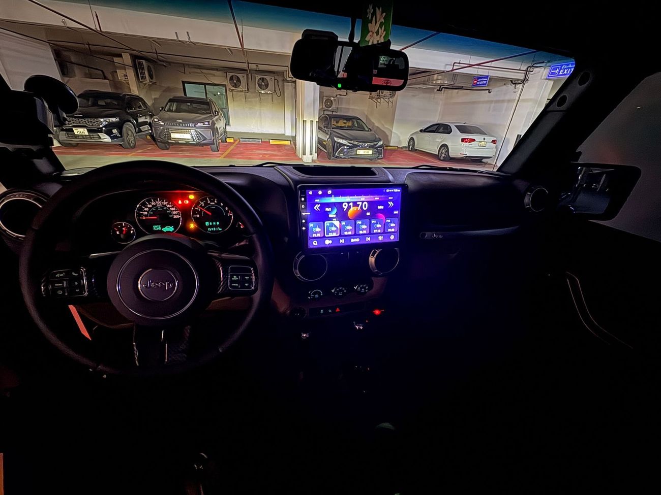 Jeep Wrangler Sahara 3.6L A/T