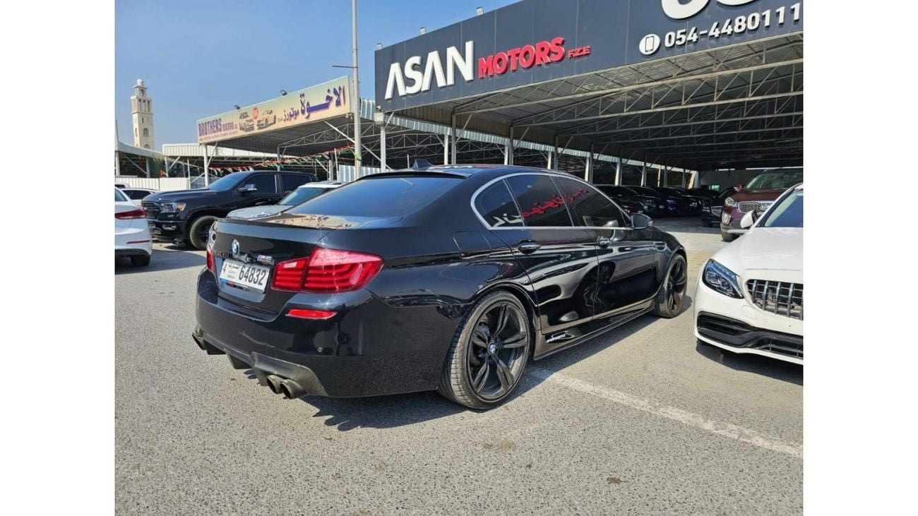 Used BMW M5 Std 2013 for sale in Dubai - 708271