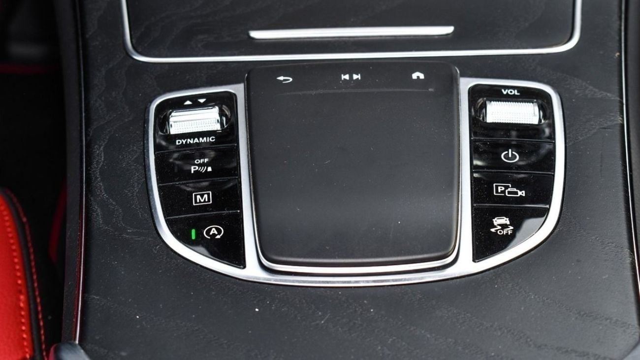 مرسيدس بنز GLC 300 4MATIC