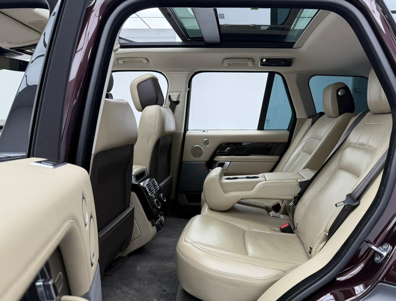 لاند روفر رينج روفر 2020 Range Rover Vogue P400, Warranty, Full Range Rover Service History, Excellent Condition, GCC