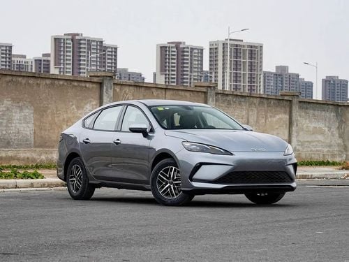 بي واي دي كين بلاس تصميم 2026 BYD SEAL 05 DM-i إصدار بريميوم | 210 كم | مواصفات صينية