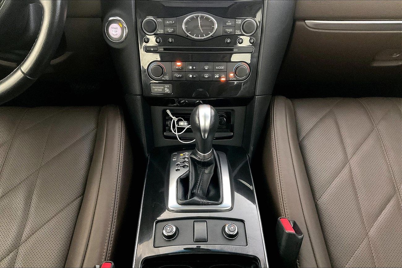 إنفينيتي QX70 Luxury / Luxe Sensory | شامل الضمان | 0 ﺪﻔﻋﺓ ﺃﻮﻟﻯ