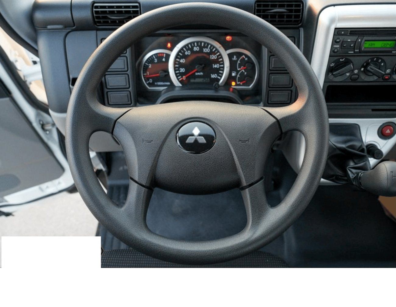 Mitsubishi Canter STD ECTP2M007 - 2025 Mitsubishi Canter Truck -  3.0L Diesel Manual -  4.2T White