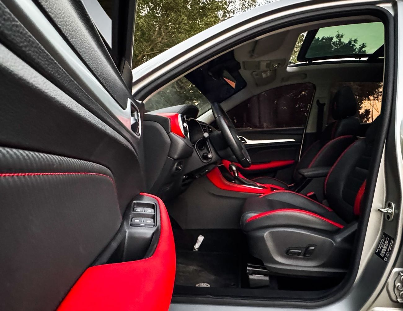 أم جي ZST إم جي زد إس | 1.6 تيربو | كاملة المواصفات | 2023 | خليجية | خالية من الحوادث | بحالة ممتازة | 581 شه