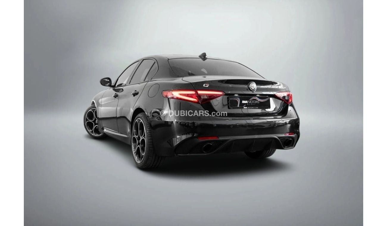 Alfa Romeo Giulia Q2 / 7 Year Alfa Romeo Warranty & 5 Year Service Contract / Low Kms