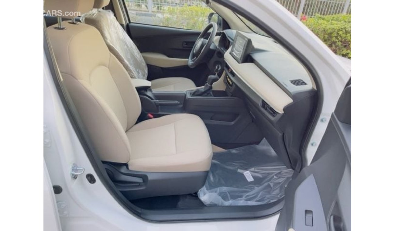 تويوتا يارس Toyota Yaris 1.5L Sedan Mid option Automatic (2023 Model)