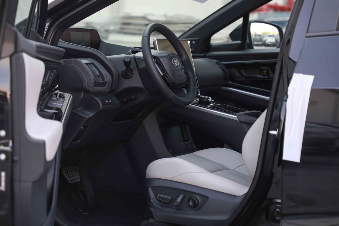 Toyota bZ4X Toyota bz4x full EV long range 615km 2wd with auto park