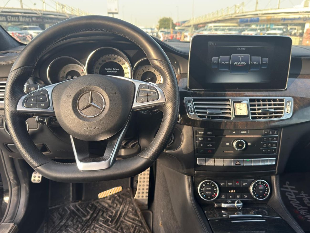 Mercedes-Benz CLS 550 Mercedes-Benz CLS 550 – 2016 | V8 Biturbo | Japanese Specs  A perfect combination of luxury, perform