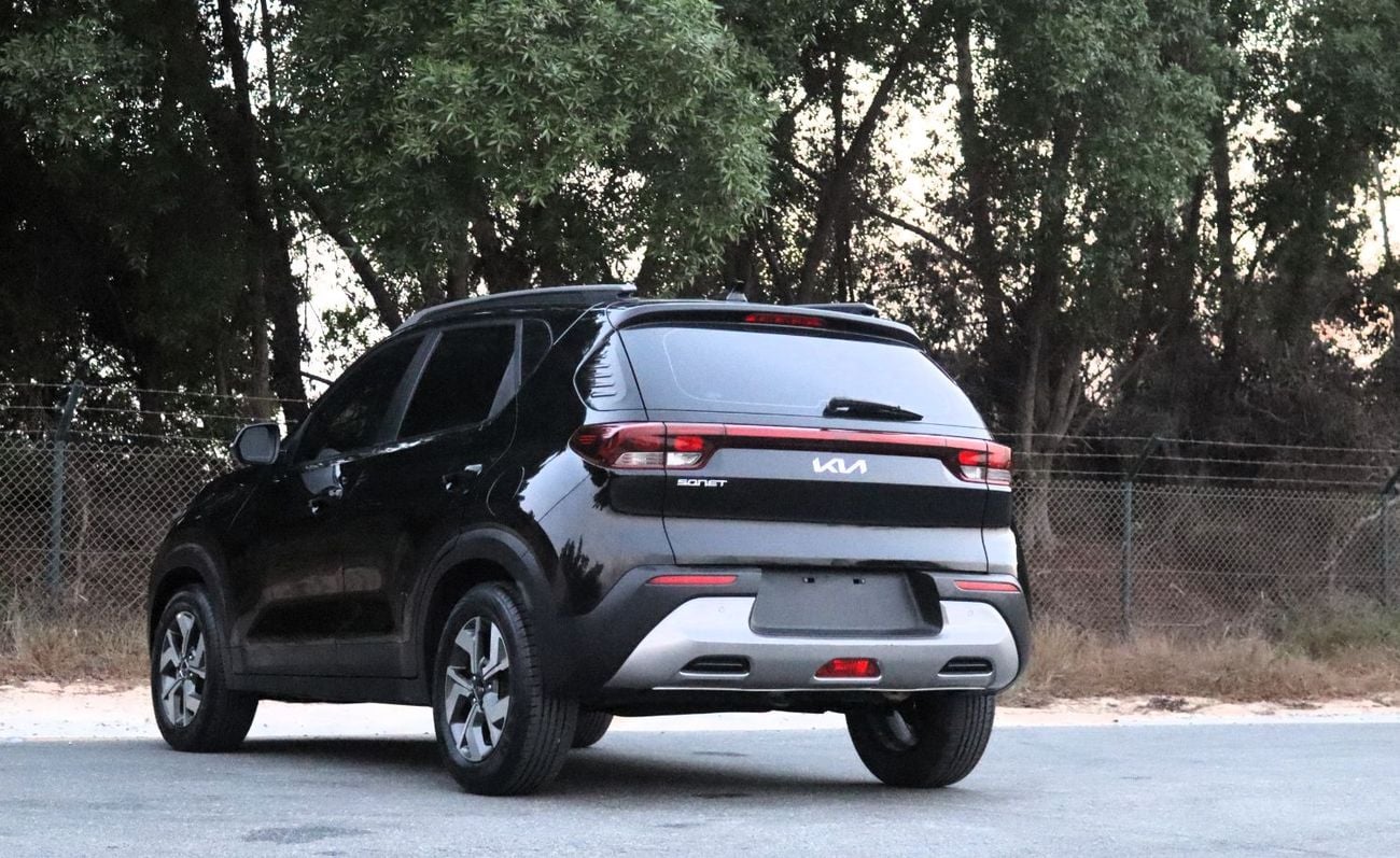 Kia Sonet EX ACCIDENTS FREE - GCC - ORIGINAL PAINT - PERFECT CONDITION INSIDE