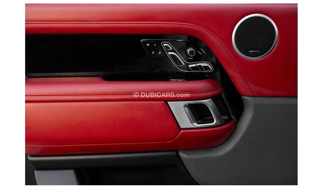 Land Rover Range Rover Vogue SE | 6,462 P.M  | 0% Downpayment | Agency Service