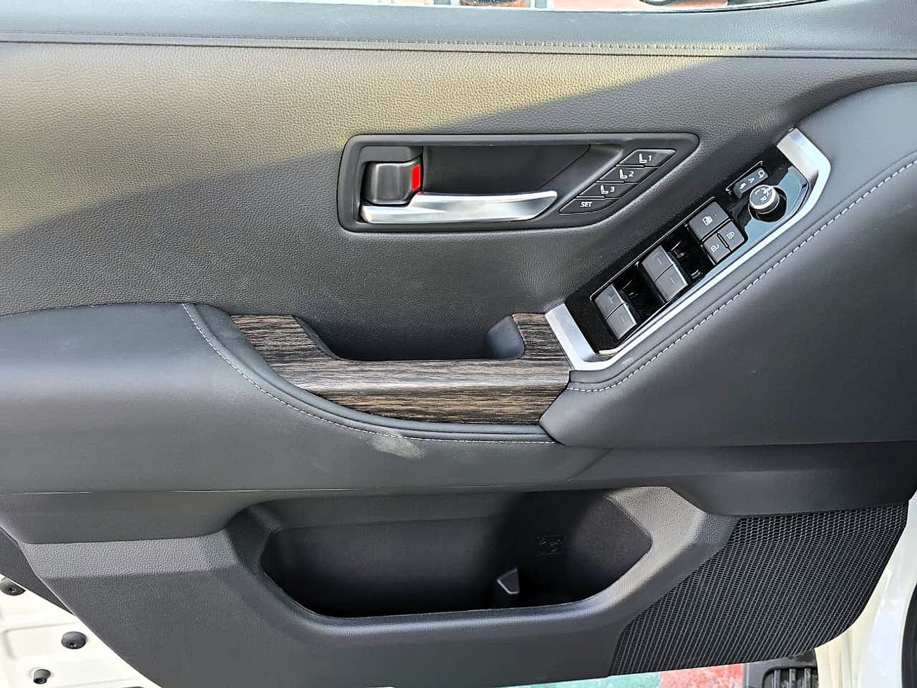 تويوتا لاند كروزر VX 3.5L