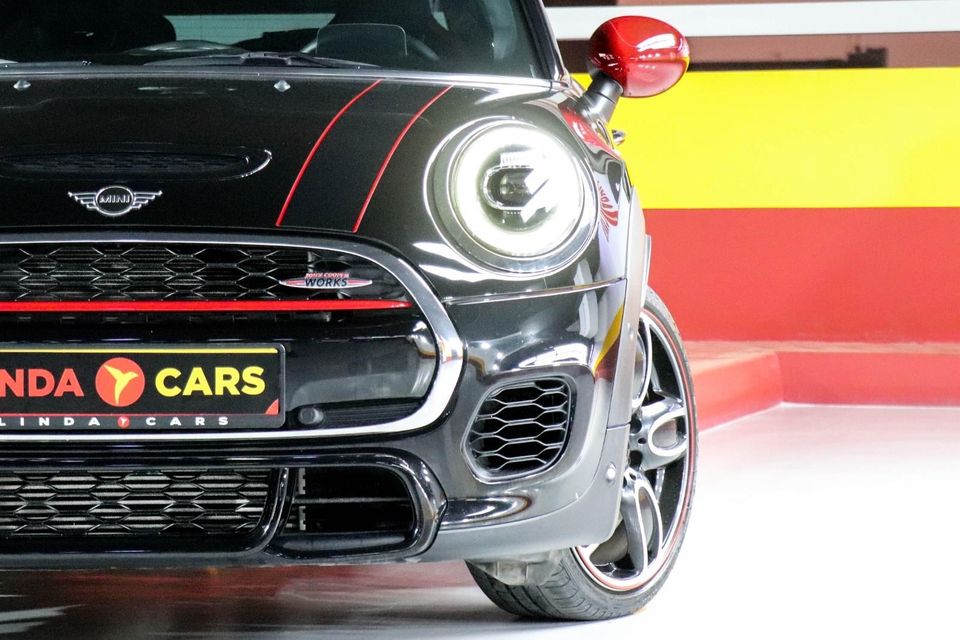 Used Mini Cooper F56 2019 for sale in Dubai - 548425
