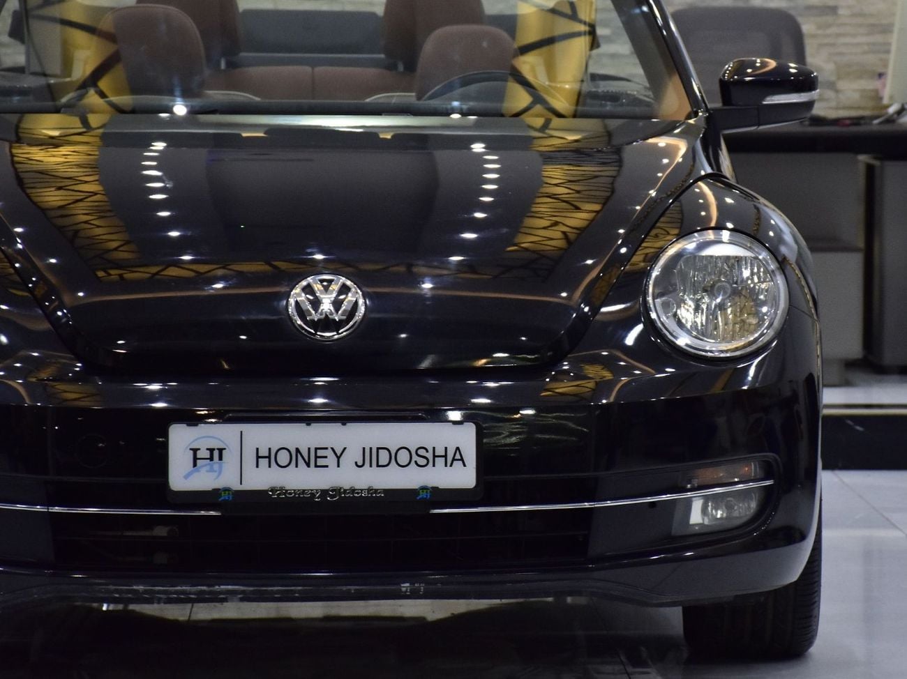 فولكس واجن بيتيل EXCELLENT DEAL for our Volkswagen Beetle Convertible ( 2017 Model ) in Black Color American Specs