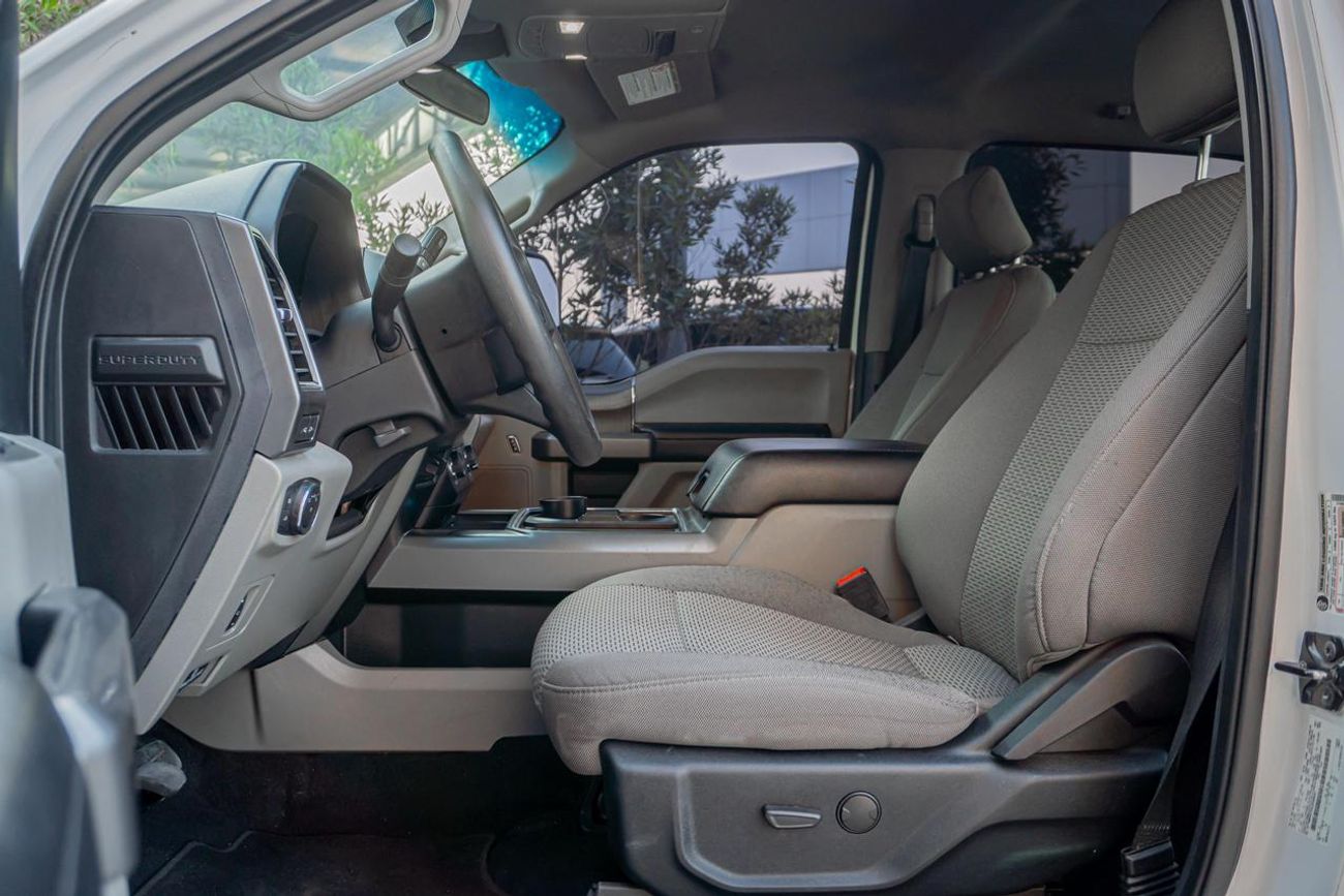 Ford F 350 SUPER DUTY XLT