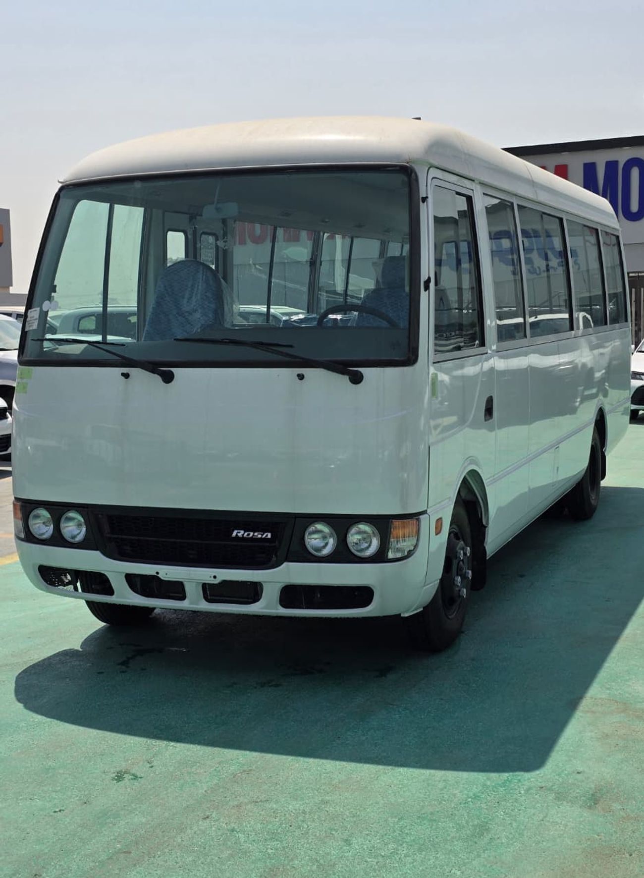 ميتسوبيشي روزا