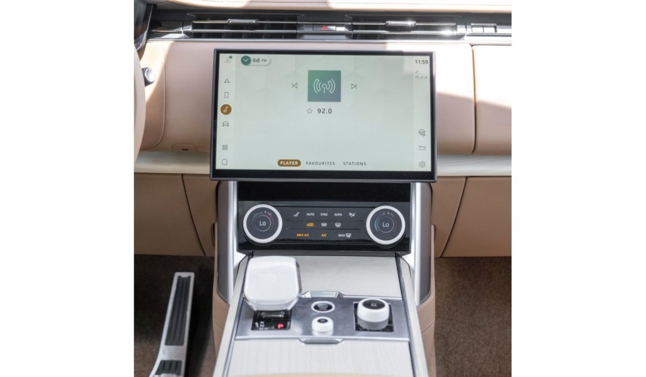 Land Rover Range Rover SVAutobiography Full Option With Table And Fridge Korean Specs