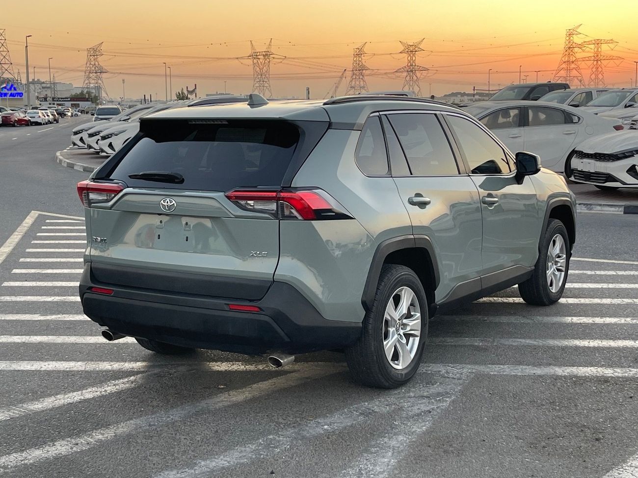 Toyota RAV4 2021 TOYOTA RAV4 XLE FULL OPTIONS IMPORTED FROM USA