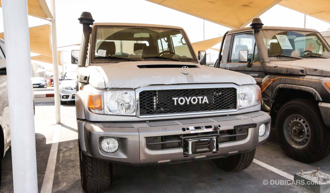 Toyota Land Cruiser Pick Up 4.5L DIESEL TURBO V8 MANUAL TRANSMISSION