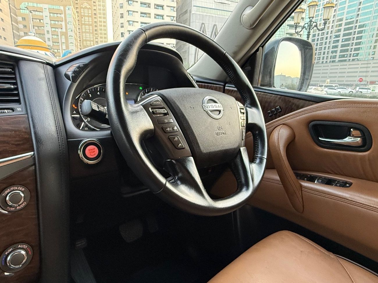 نيسان باترول سوبر سفاري Y62 Ti-L Right Hand Drive