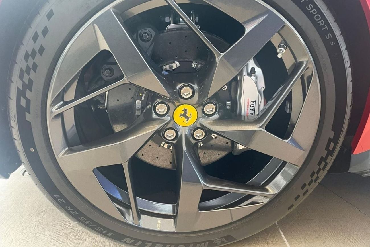 فيراري 12سيلندري STD Ferrari 12Cilindri Coupe 6.5L V12 RIGHT HAND DRIVE