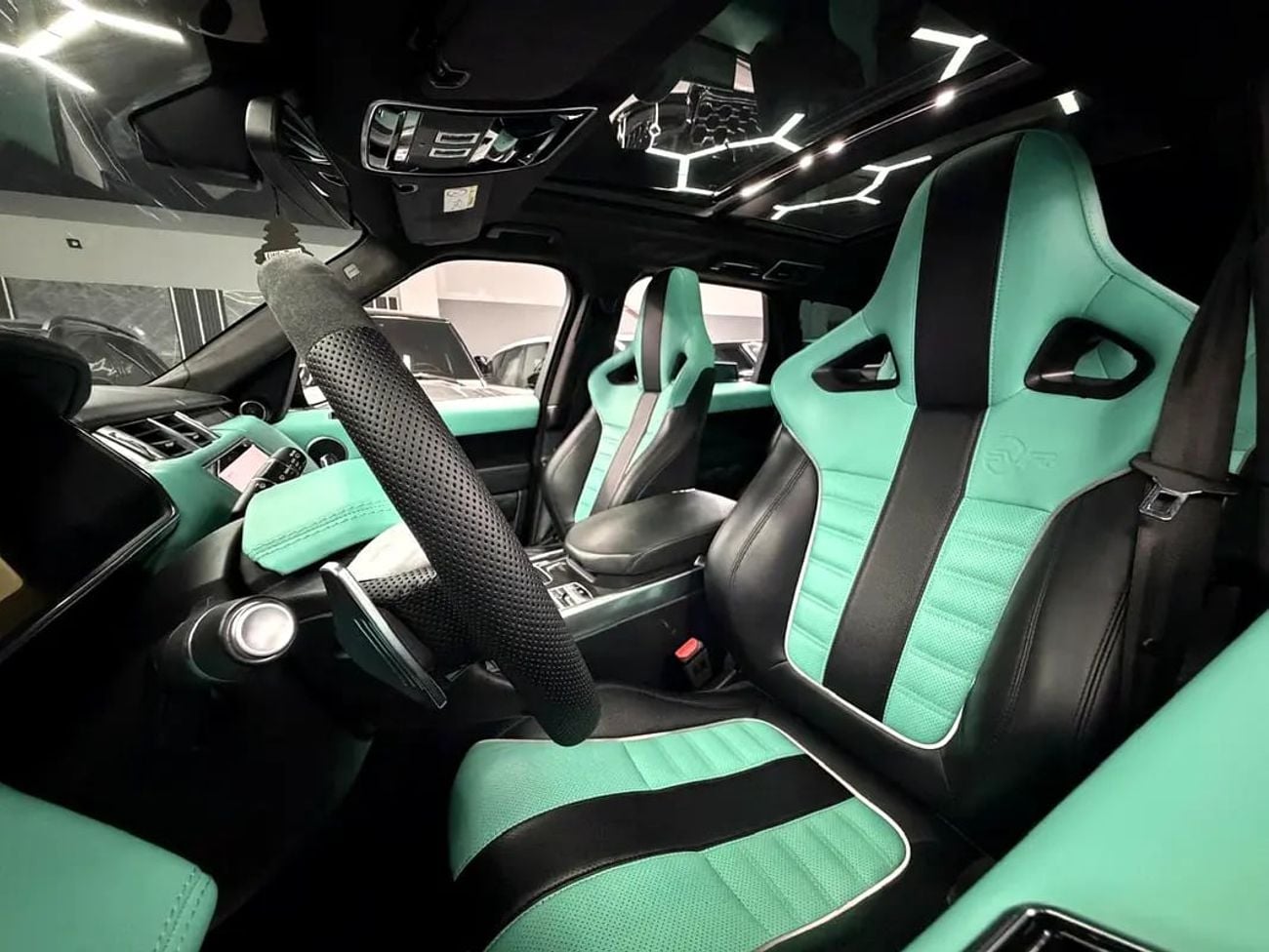 Land Rover Range Rover Sport SVR