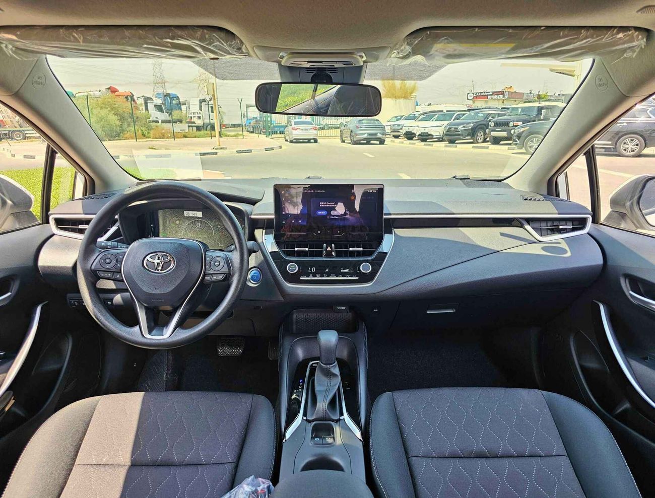 Toyota Corolla ELITE / HYBRID / 1.8L / PUSH START, SUNROOF, DVD + CAMERA (CODE #67994)