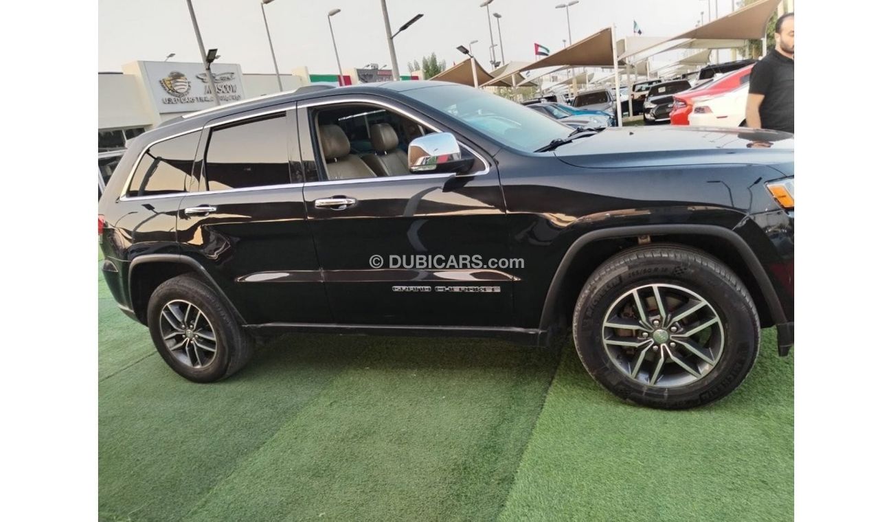 Jeep Grand Cherokee Limited Jeep_Grand Cherokee MODEL 2017 Excellent Conditio  (USA- SPEC)  VERY GOOD CONDITION