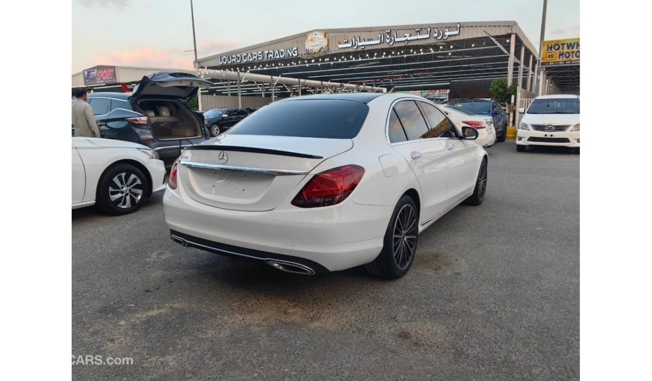 Mercedes-Benz C 300 صفحتنا ع الانستا غرام _OKMOTORS_