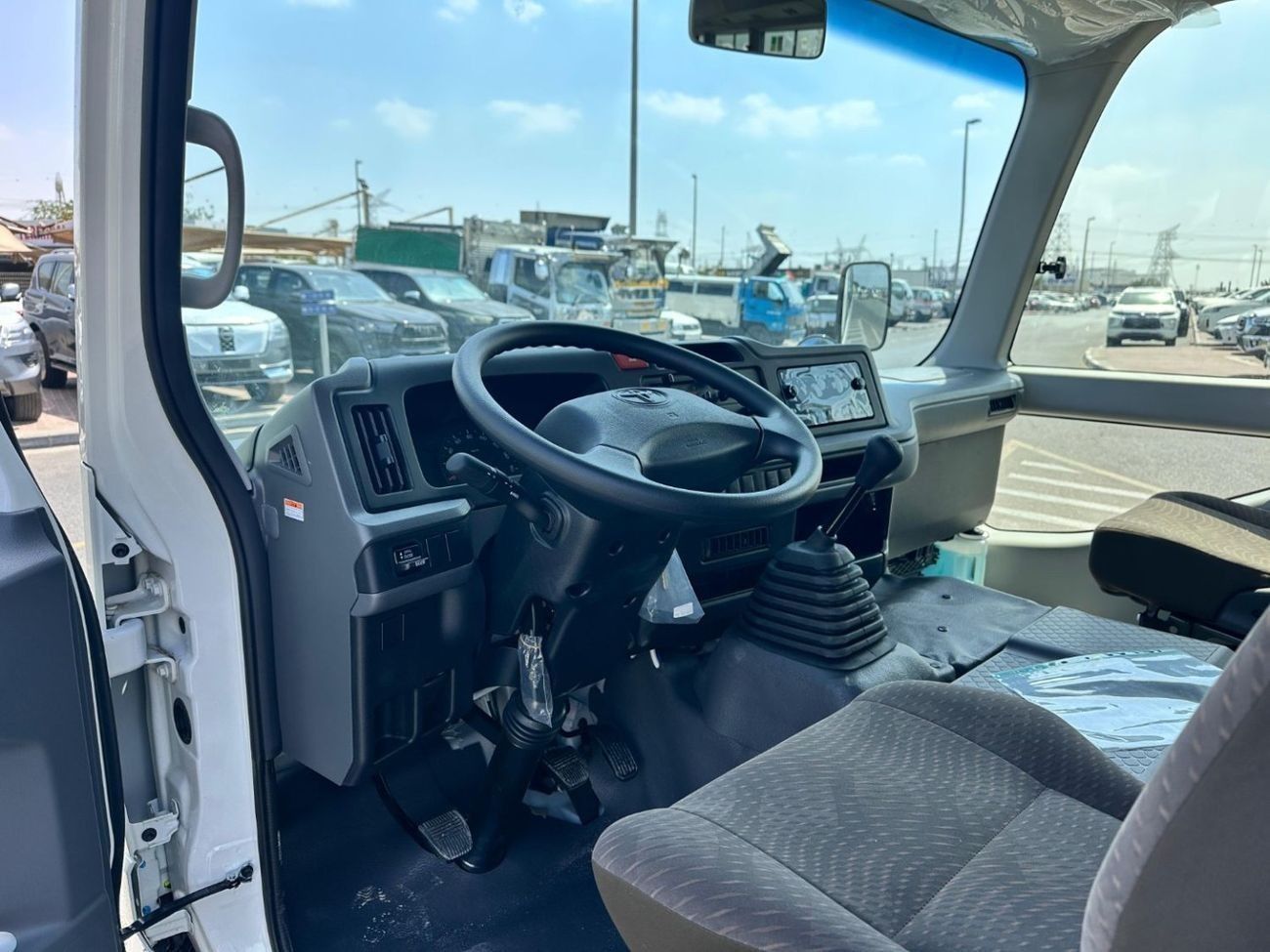 تويوتا كوستر TOYOTA COASTER 2.7L PETROL 2025