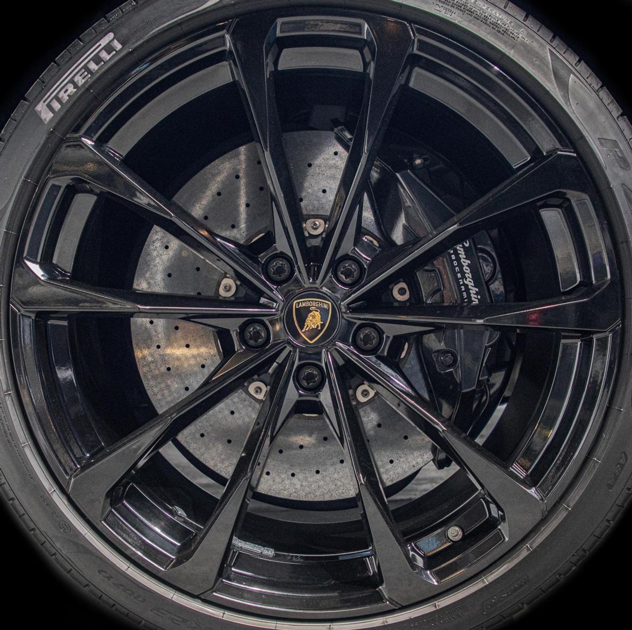 لامبورغيني اوروس STD 4.0T V8