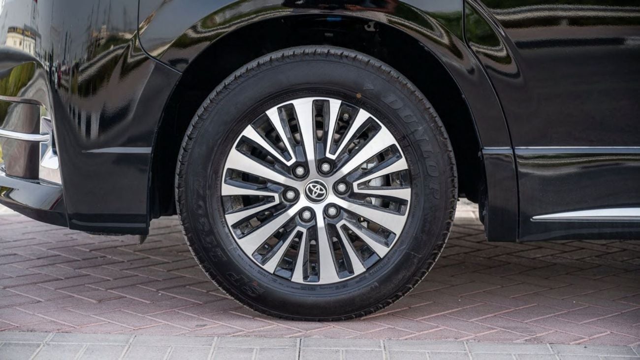 تويوتا جرافينا Toyota Granvia Premium 3.5L 2026