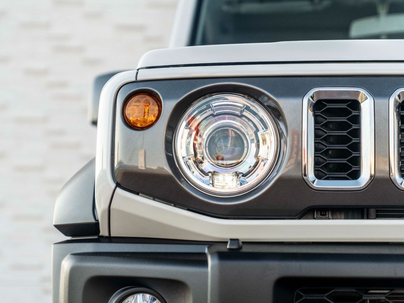 Suzuki Jimny GLX - 5 Door