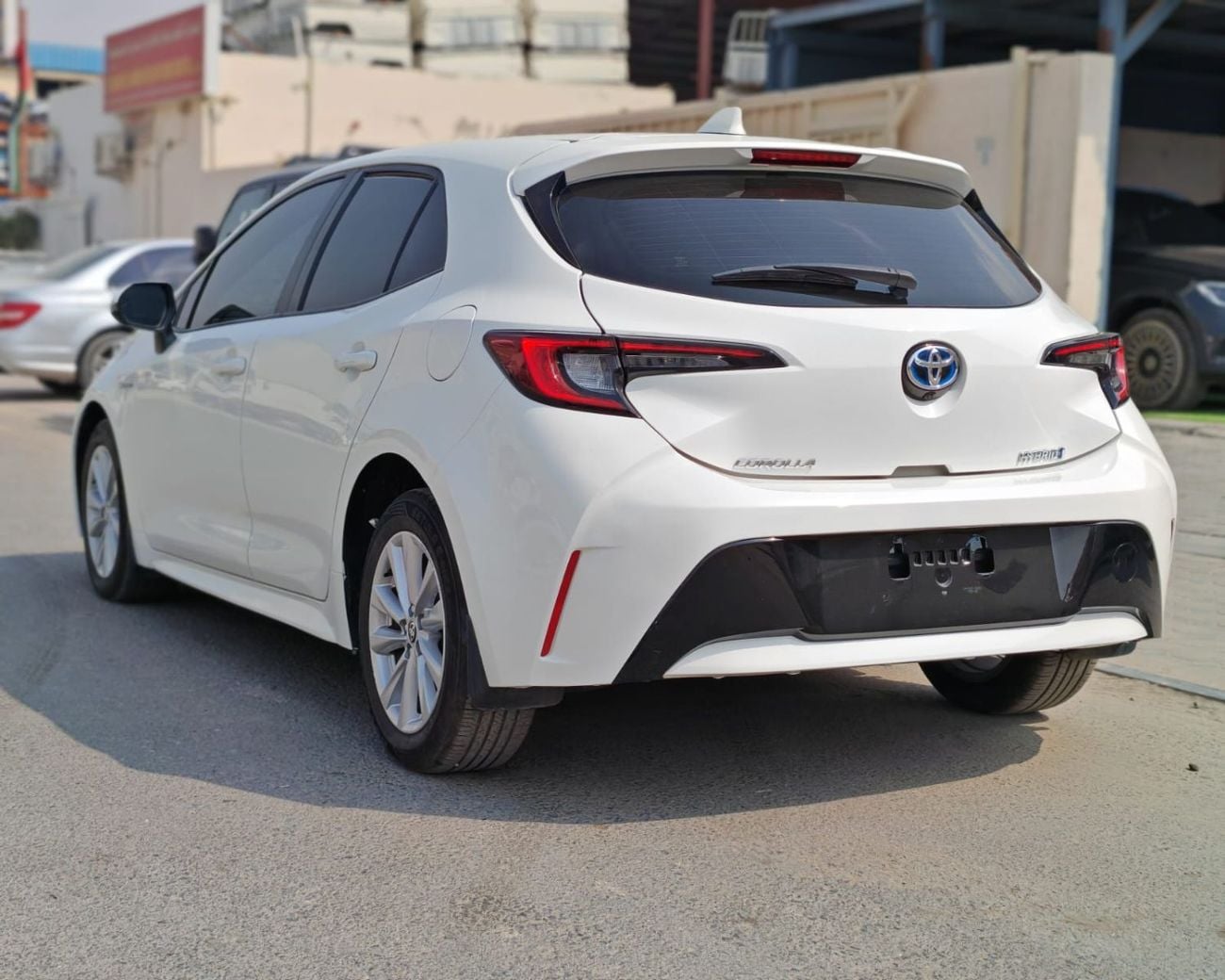تويوتا كورولا GLI MR Hybrid 1.8L