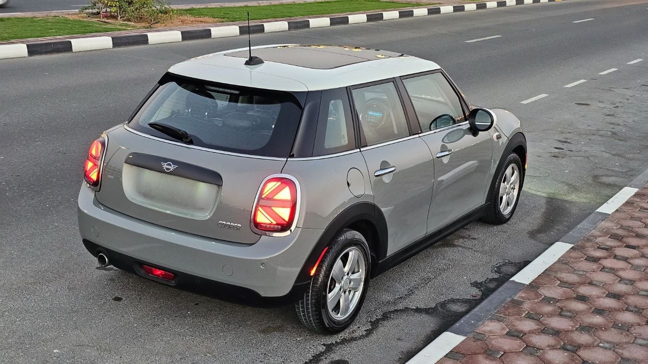 Mini Cooper Std 1.5L (4 Seater)