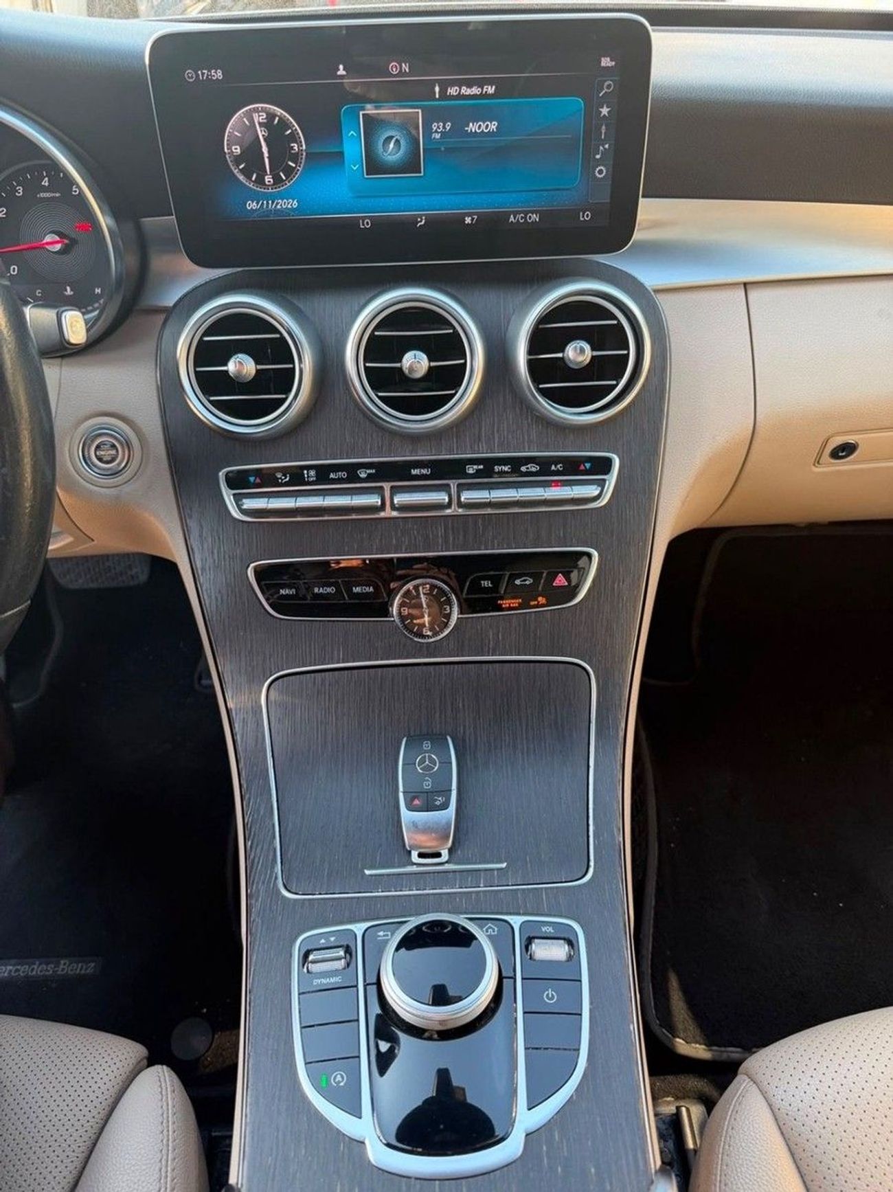 مرسيدس بنز 300 AMG Mercedes-Benz C-Class 300 2019 مواصفات أمريكية