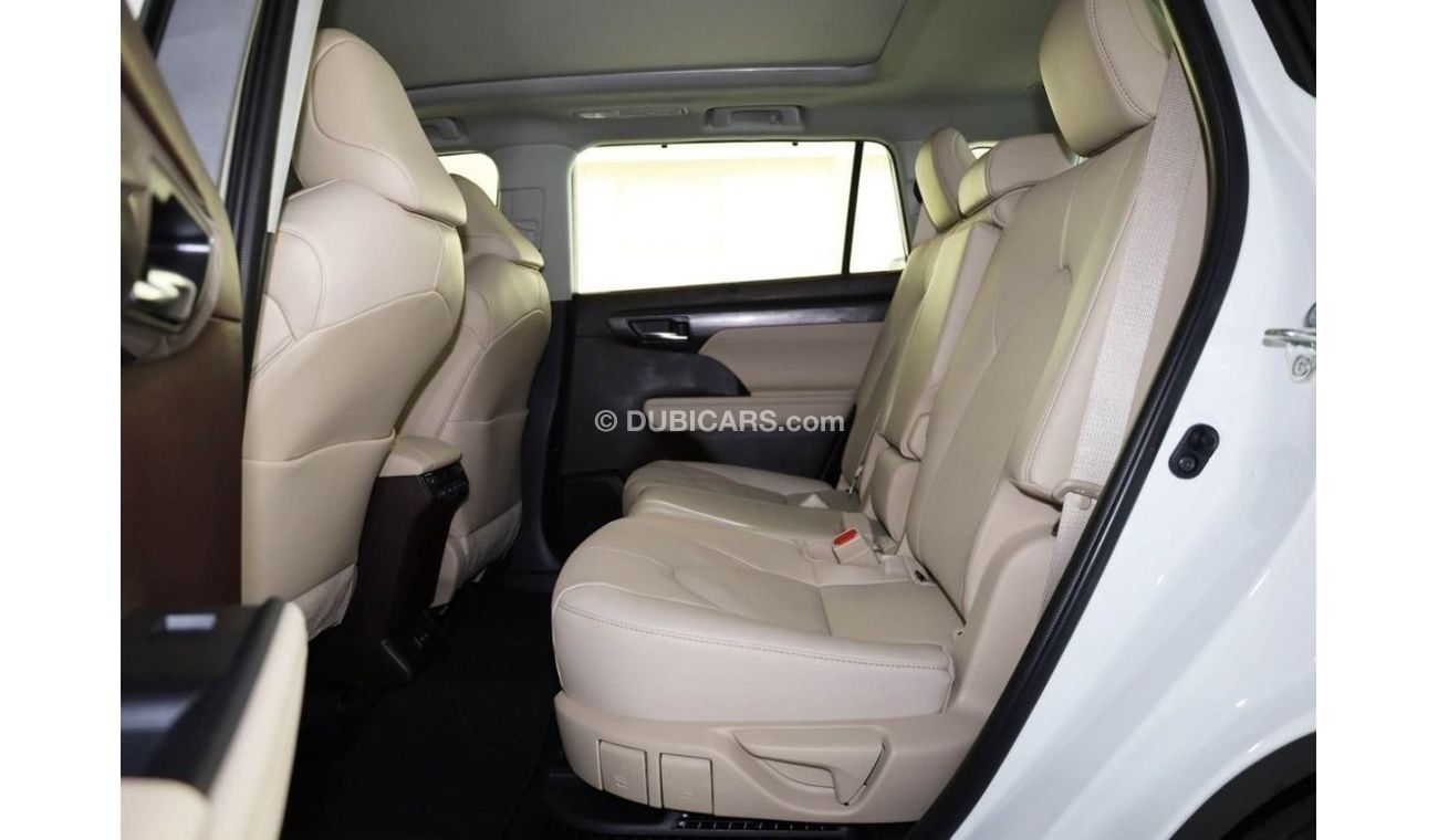 تويوتا هايلاندر LOWEST PRICE GUARANTEED 2022 | 2.5L LTD HEV A/T AWD SUV 4CYL WITH HEADUP DISPLAY AND FULL OPTION GCC