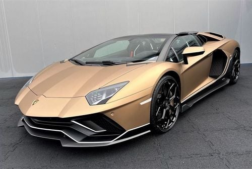 لامبورغيني أفينتادور LP780-4 ROADSTER ULTIMATE FULLY LOADED NEW NEW