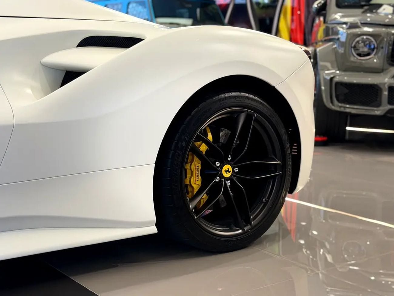 فيراري 488 سبايدر GCC Specs in Pristine Condition