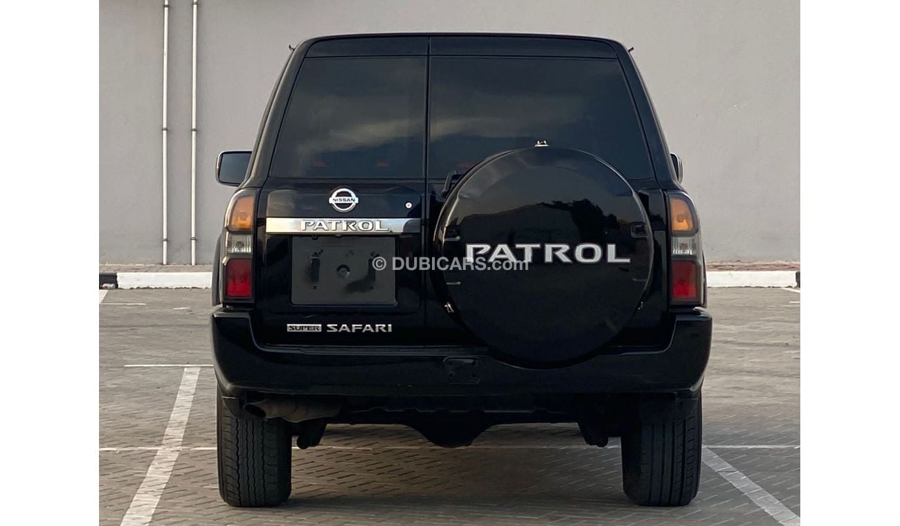 Nissan Patrol Super Safari