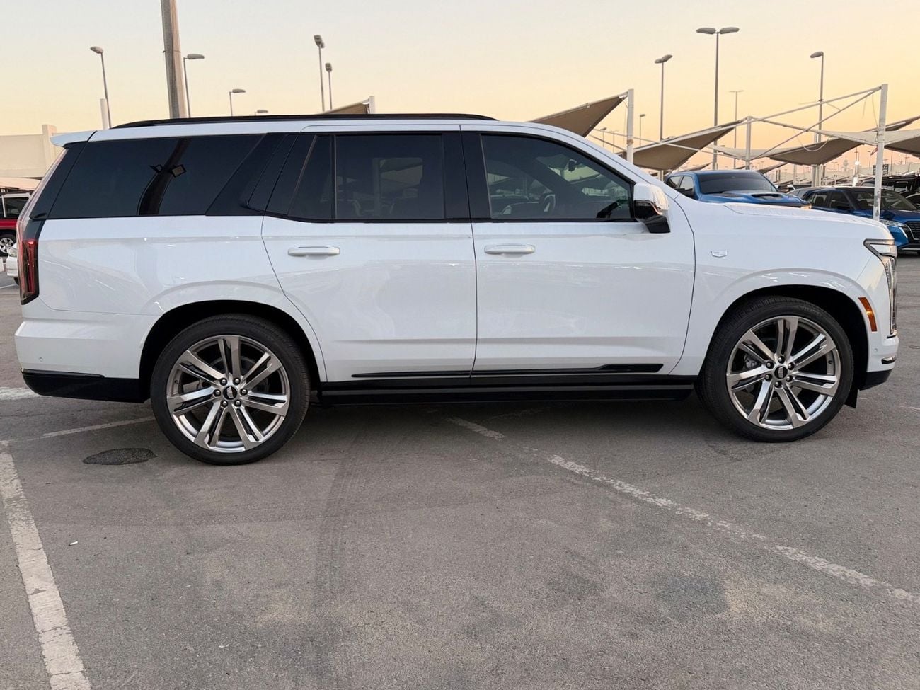كاديلاك إسكالاد V SERIES
