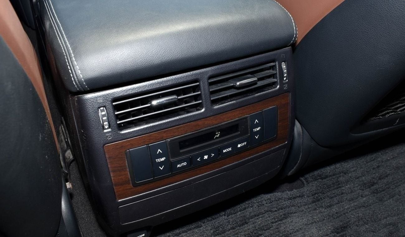 Toyota Land Cruiser TOYOTA LAND CRUISER VXR 5.7L 4WD