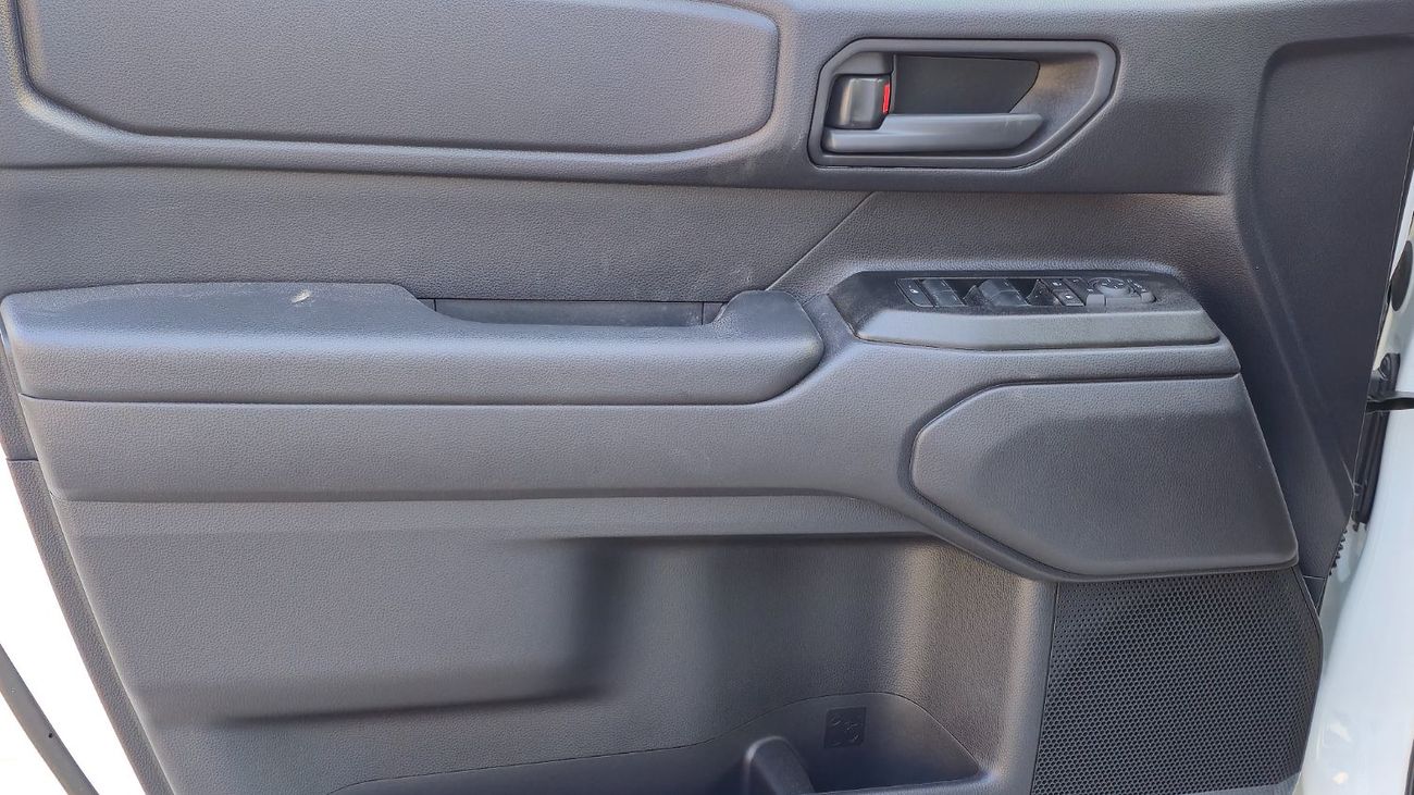 Toyota Prado Toyota Prado TOYOTA PRADO PETROL 2.4T URBAN - E BASIC - 2025 MODEL - WHITE INSIDE BLACK