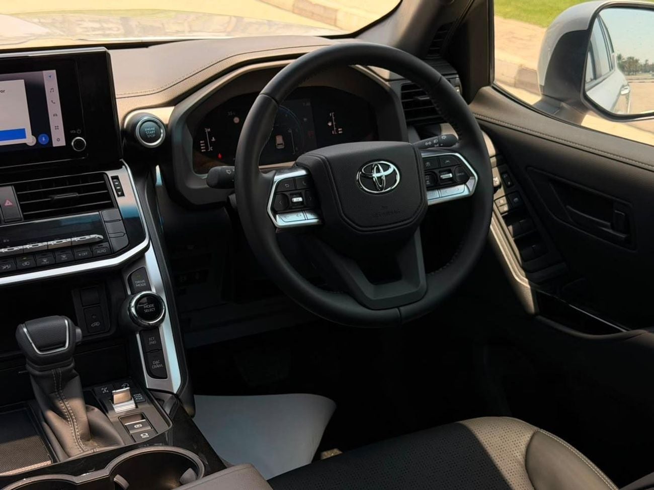 تويوتا لاند كروزر Toyota Landcruiser VXR lc300 model 2025 diesel engine RHD