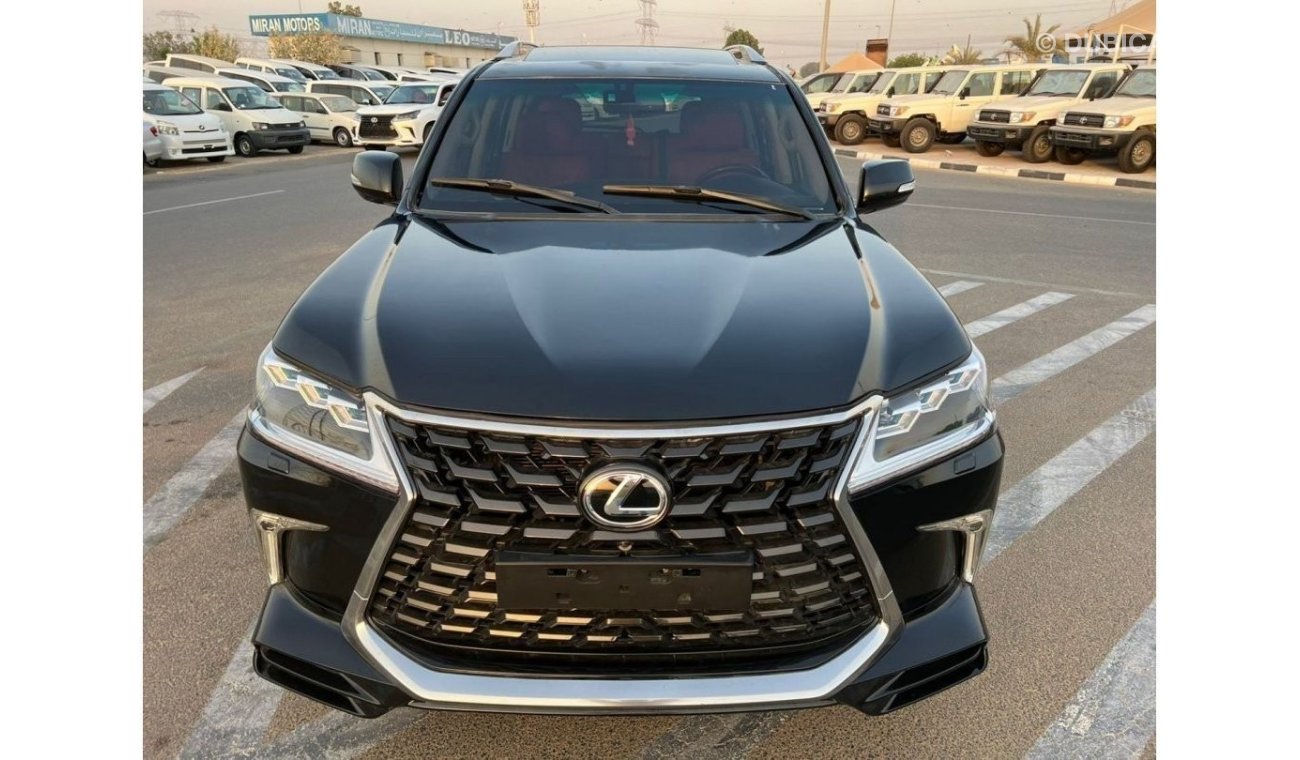 لكزس LX 570 *Offer*2011 Lexus LX570 5.7L V8 With 2021 Modifications GCC Specs No Accident / EXPORT ONLY