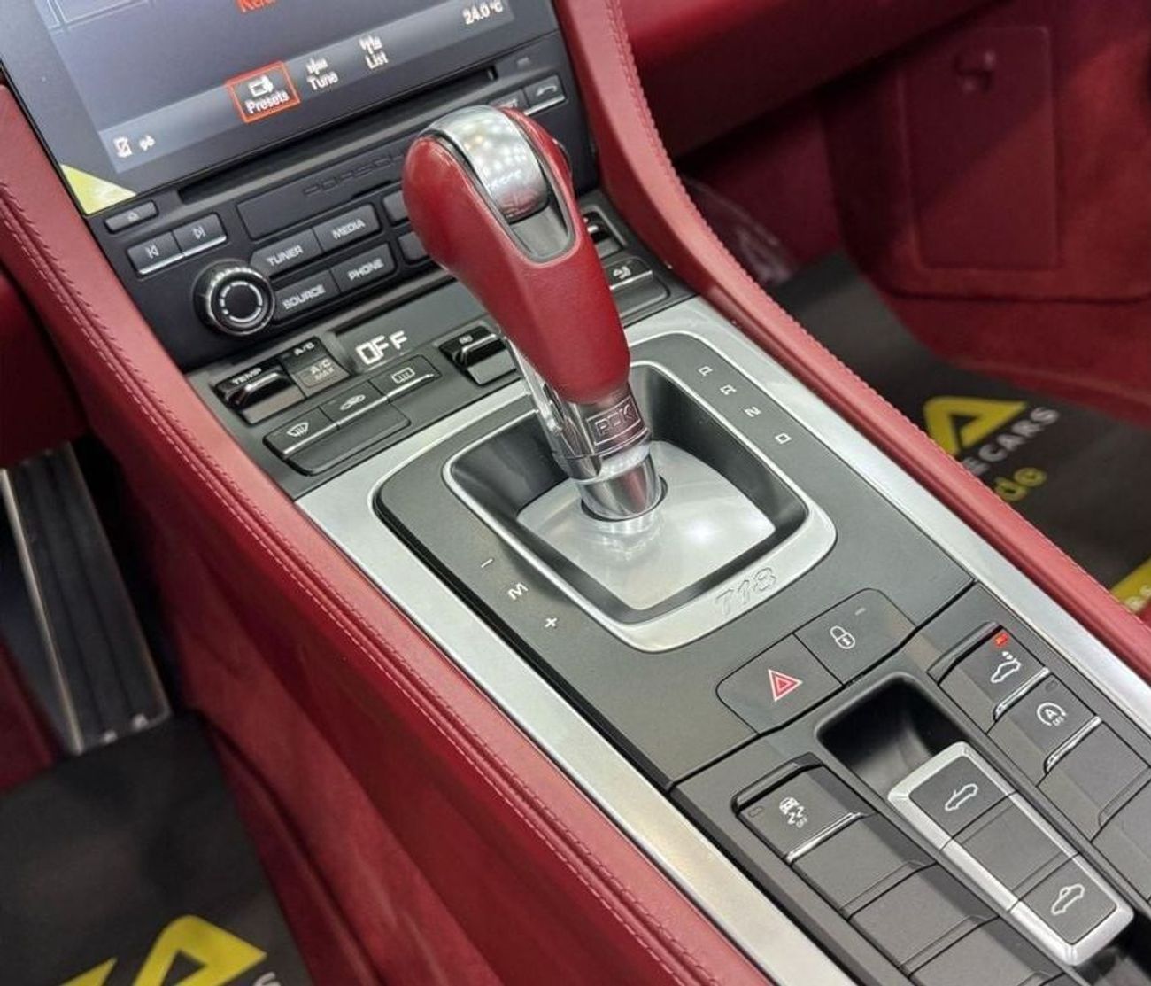 بورش بوكستر 718 S 2.5L A/T 2017 Porsche 718 Boxster S, 2026 Porsche Warranty, Sport Chrono Package, Low Kms, GCC