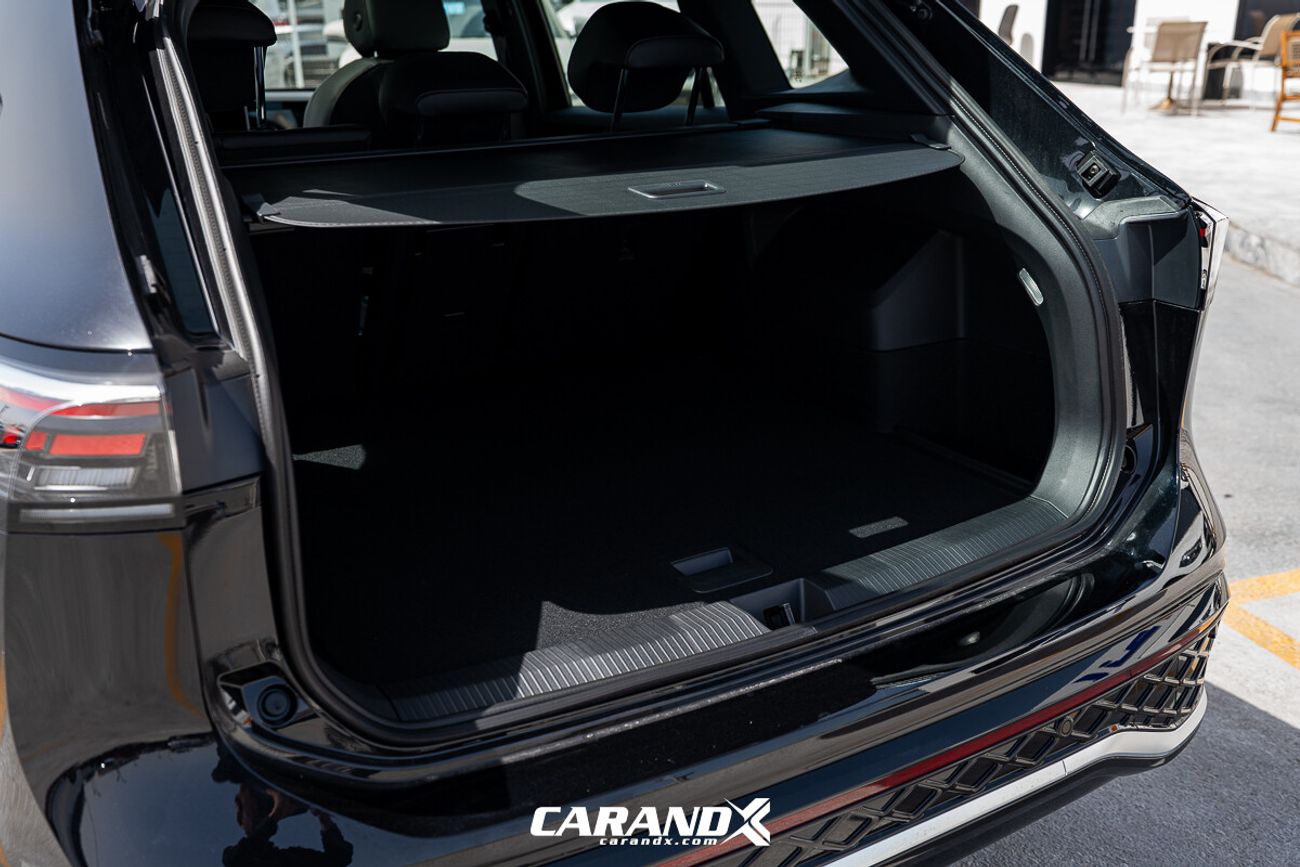 فولكس واجن تيجوان Volkswagen Tiguan L PRO 330TSI 2WD R-LINE Smart Leading  2025