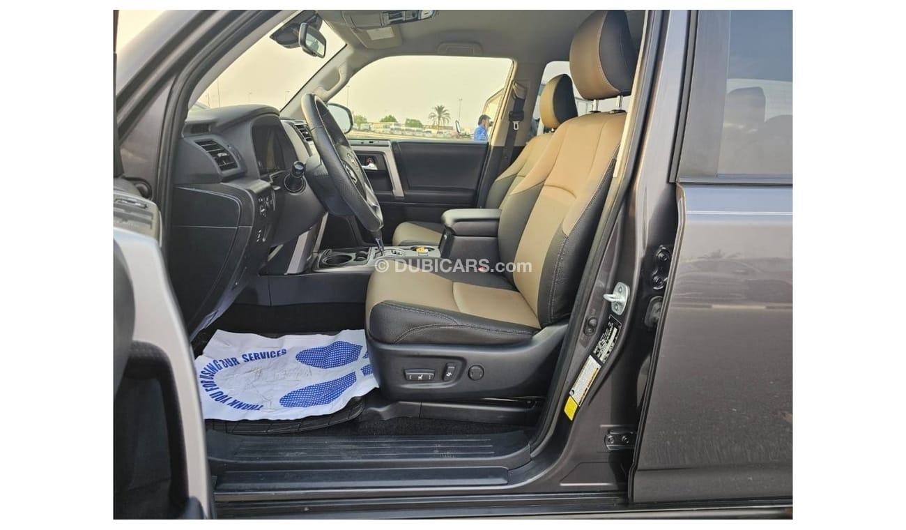 Toyota 4Runner 2021 Toyota 4Runner SR5 Premium 4.0L V6 /