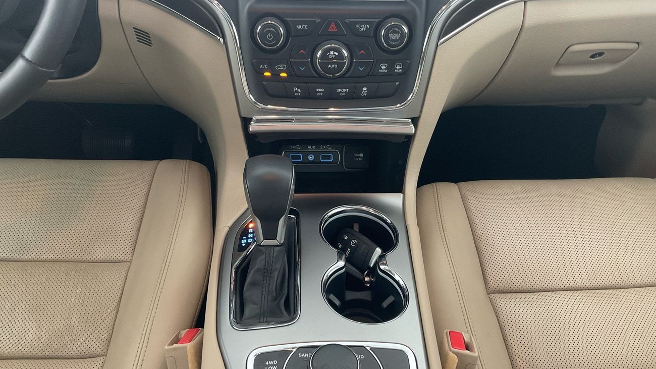 Jeep Grand Cherokee Limited | upto AED 20,000 Ramadan Discount | Guaranteed Warranty | 0 Down Payment