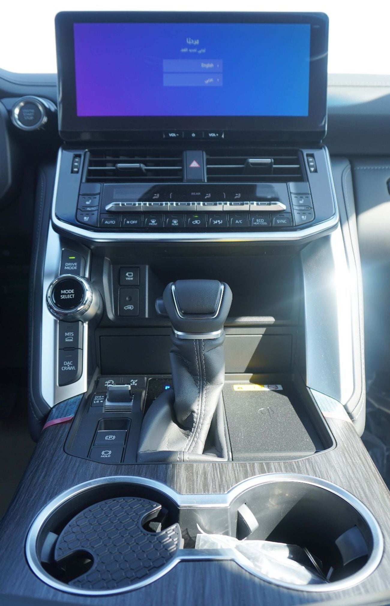 تويوتا لاند كروزر VXR 3.3 TDSL A/T (SIDE STEP, HEAD-UP DISPLAY, 360 CAMERA)