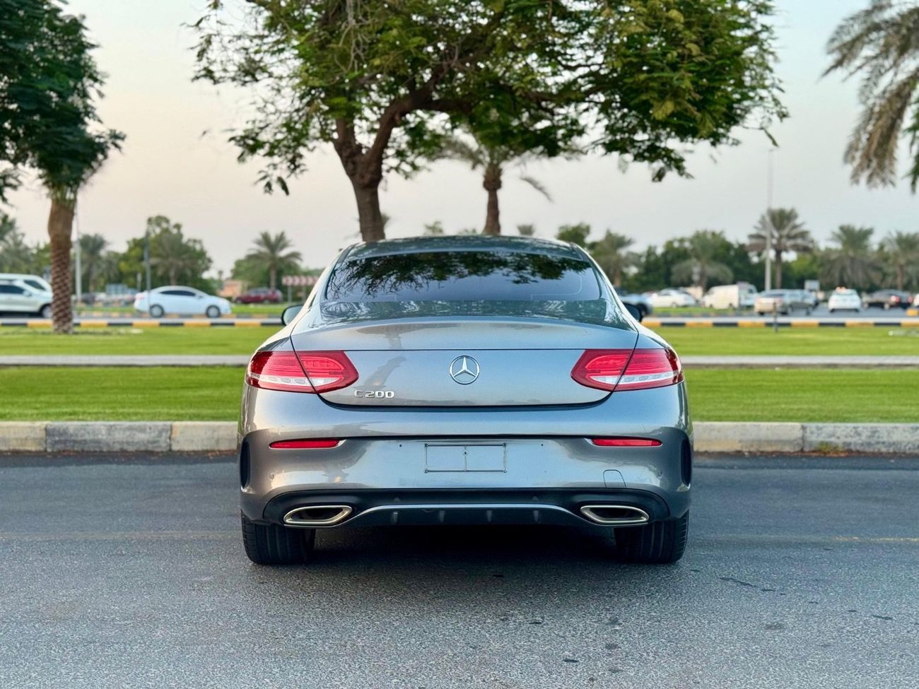 Mercedes-Benz C 200 MERCEDES C200 COUPE MODEL 2018 GCC SPACE FULL OPTION